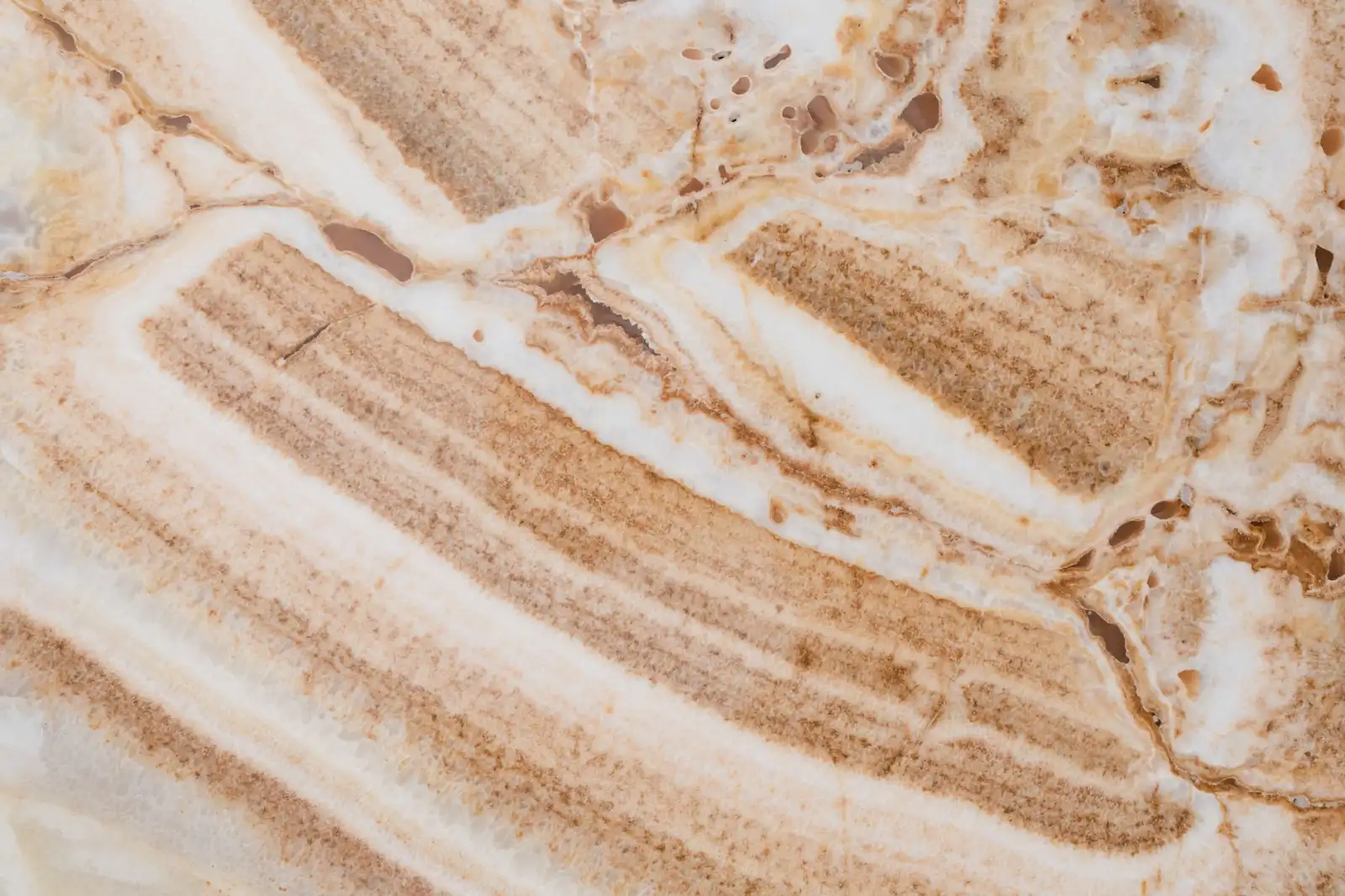 美妆工具行业2025年质量管控趋势与化妆刷粉扑生产工艺优化