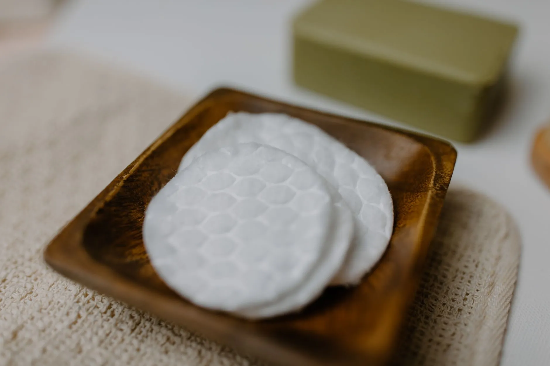 从原料到成品：化妆蛋与化妆棉生产线中的卫生标准及检测技术解析正文配图 1